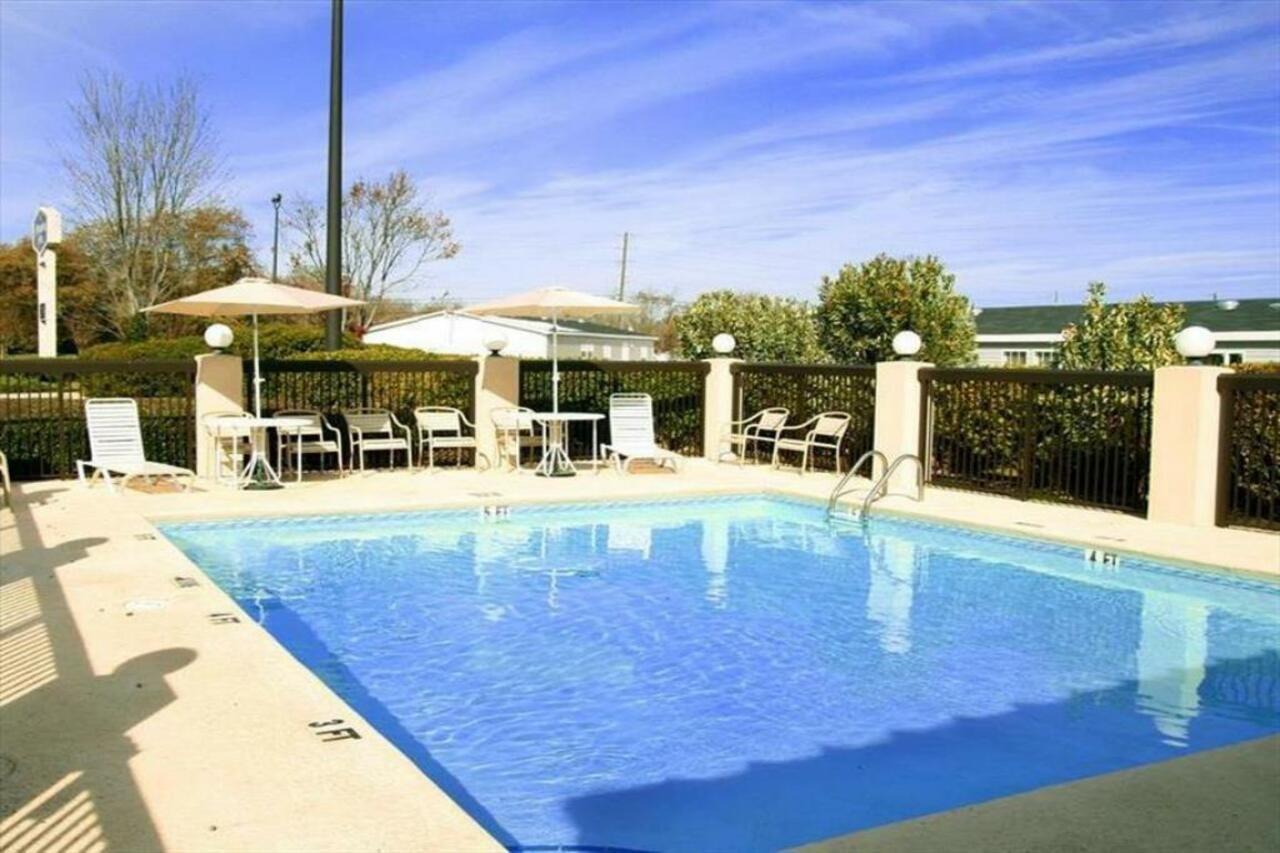 Dublin Inn And Suites Extérieur photo