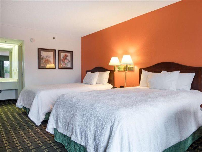 Dublin Inn And Suites Extérieur photo