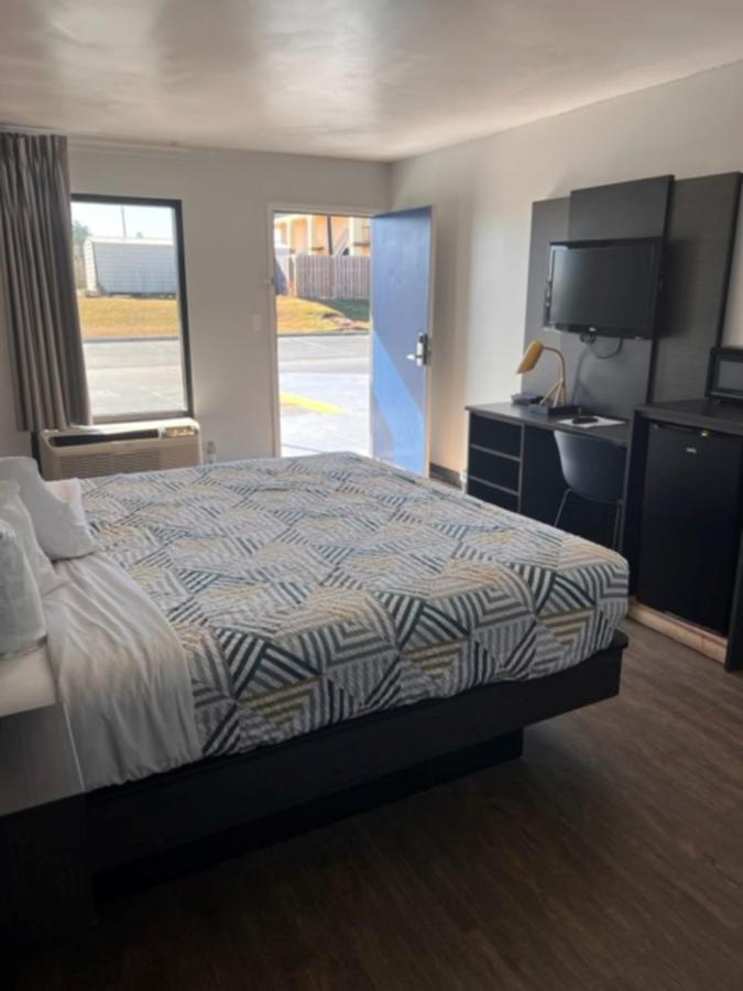 Dublin Inn And Suites Extérieur photo